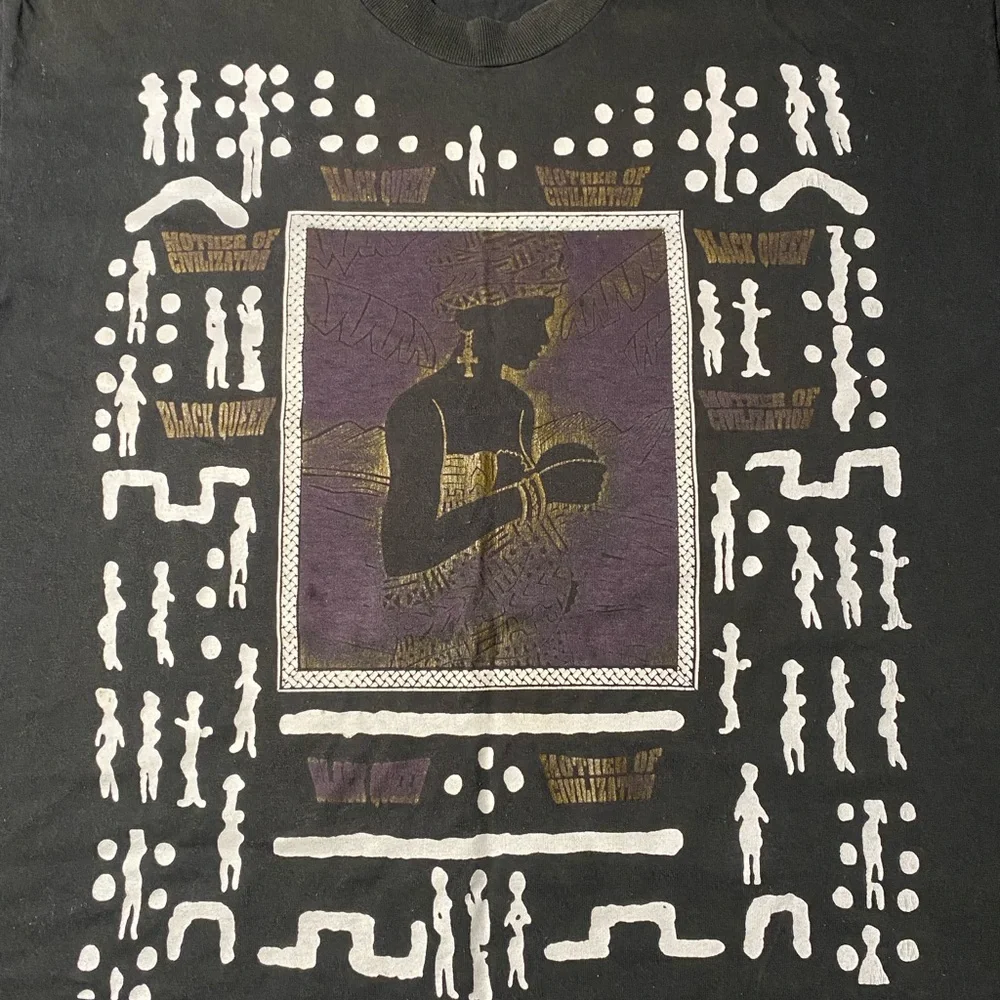 Black Queen Black Graphic T-Shirt size XL - Picture 2 of 6